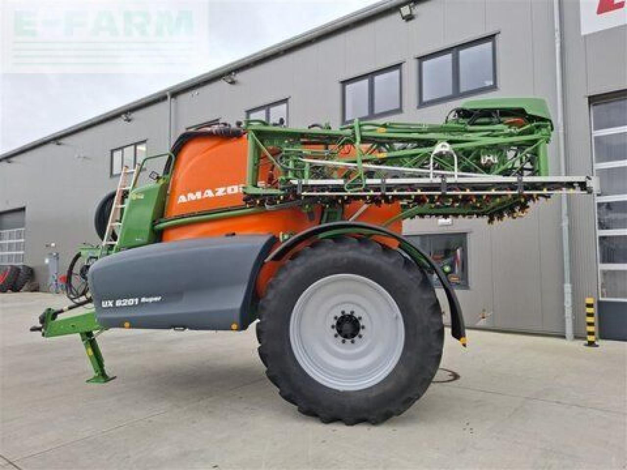 Amazone ux 6201 super - מרסס נגרר: תמונה 4 Amazone ux 6201 super - מרסס נגרר: תמונה 4