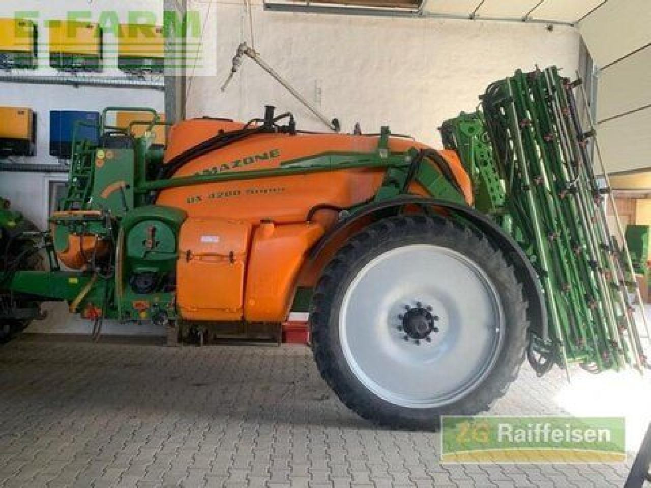 Amazone ux4200 - מרסס נגרר: תמונה 2 Amazone ux4200 - מרסס נגרר: תמונה 2