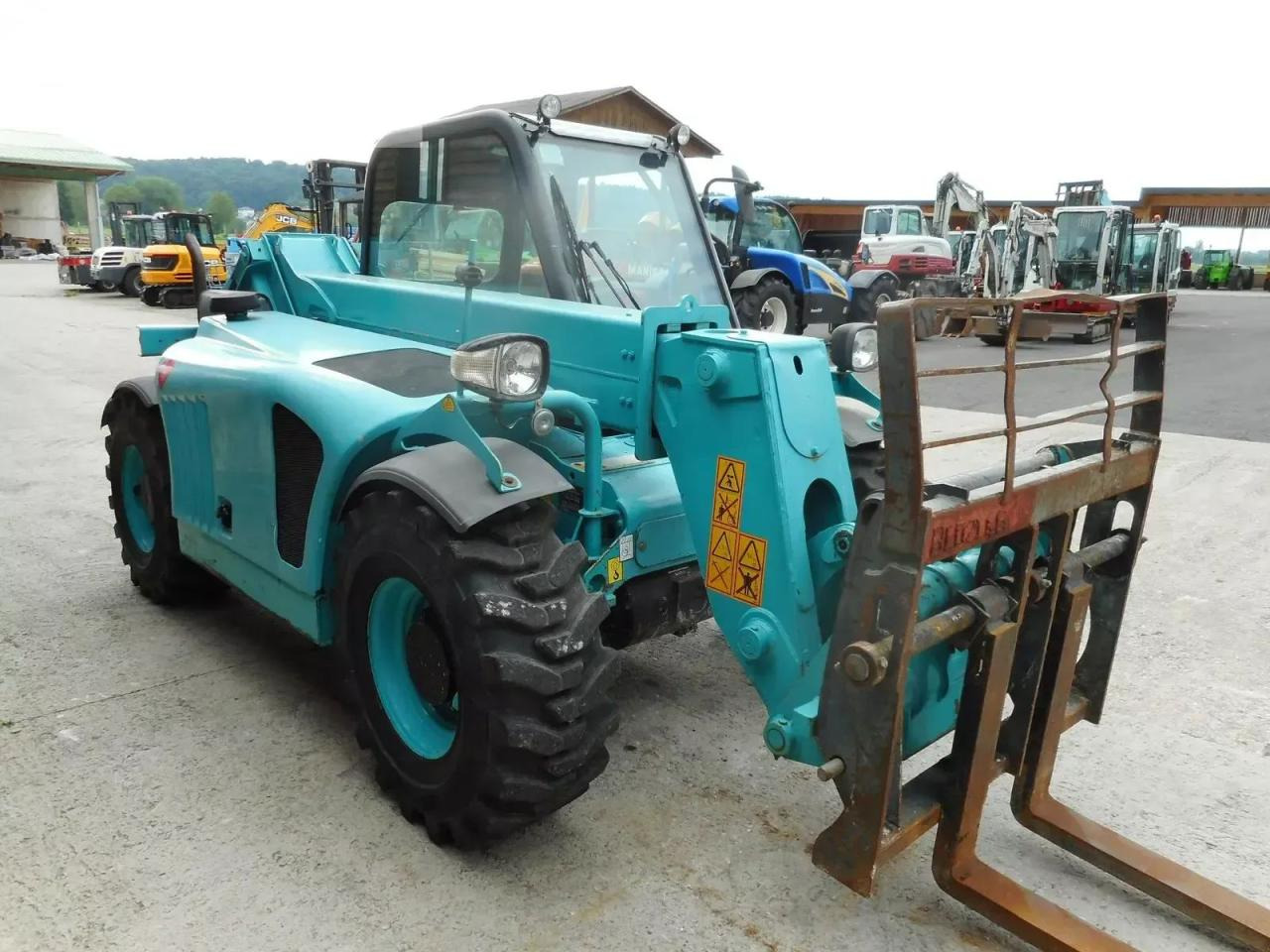 Bobcat t2250 ( 2,2t 5m ) nur 185 breit u. 198 hoch! - מפעיל טלסקופי: תמונה 5 Bobcat t2250 ( 2,2t 5m ) nur 185 breit u. 198 hoch! - מפעיל טלסקופי: תמונה 5