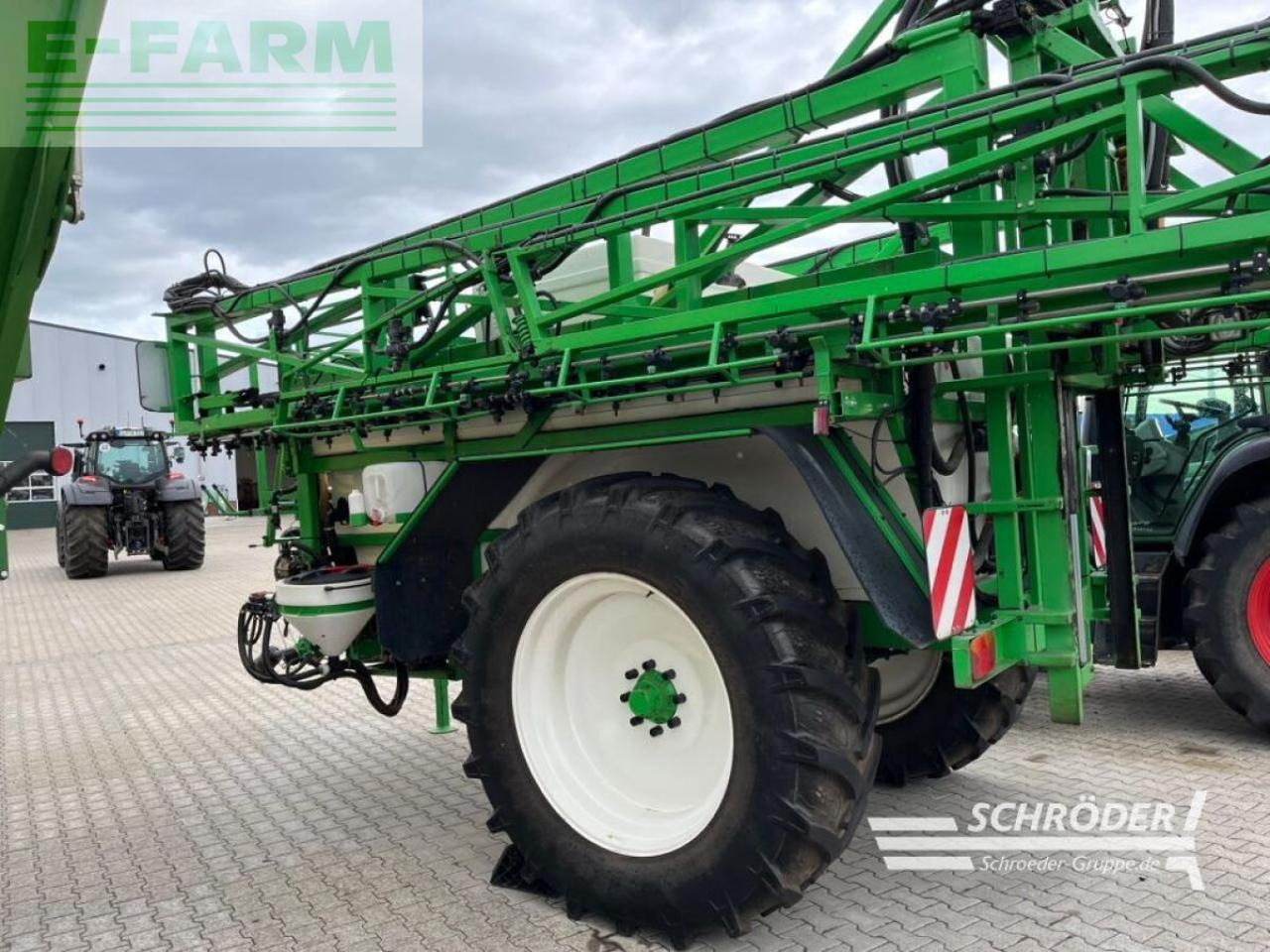 CHD f 5242 - מרסס נגרר: תמונה 4 CHD f 5242 - מרסס נגרר: תמונה 4