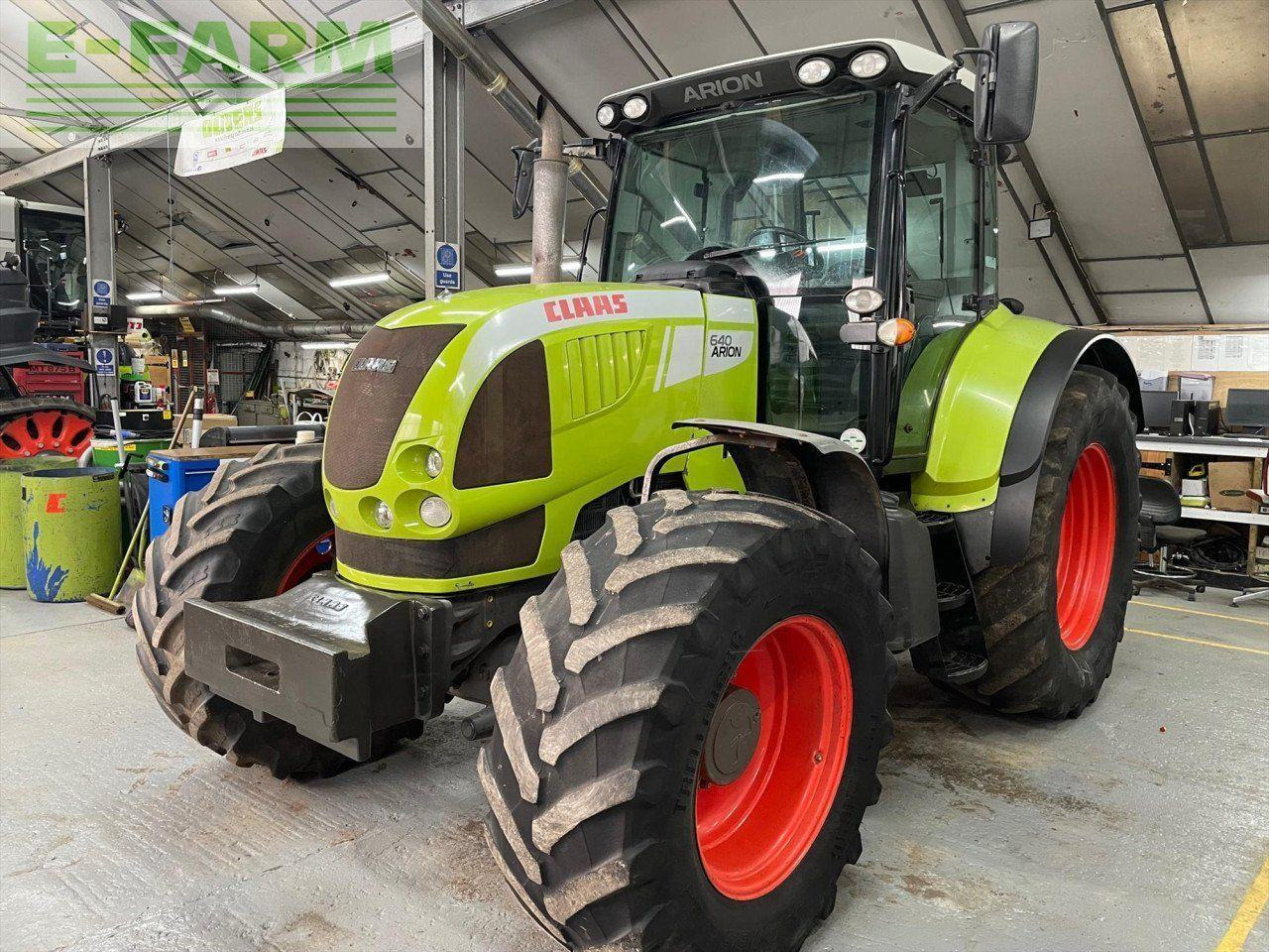 CLAAS ARION 640 CIS 50K CIS - טרקטור חקלאי: תמונה 2 CLAAS ARION 640 CIS 50K CIS - טרקטור חקלאי: תמונה 2