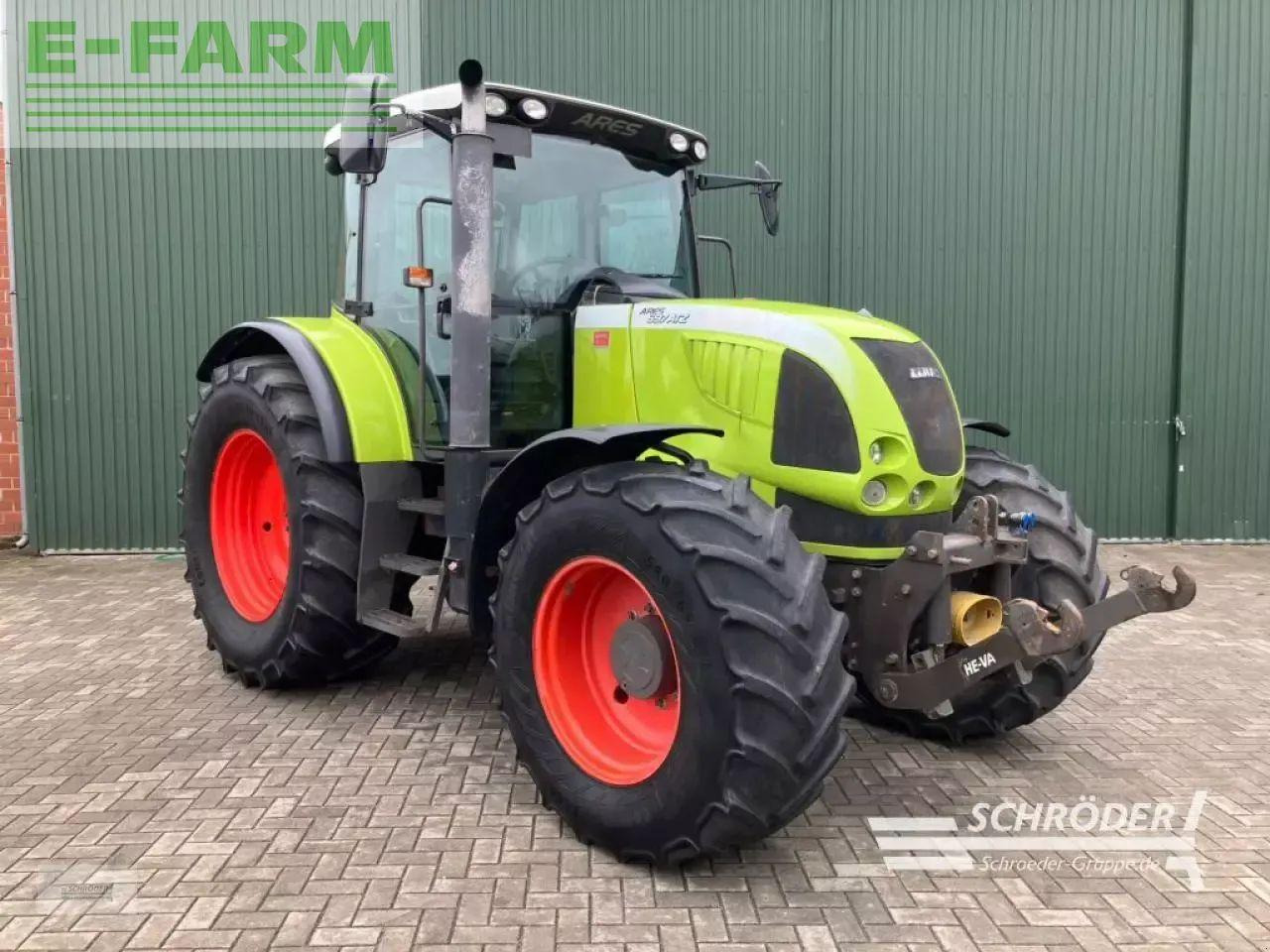 CLAAS ares 697 atz ATZ - טרקטור חקלאי: תמונה 1 CLAAS ares 697 atz ATZ - טרקטור חקלאי: תמונה 1