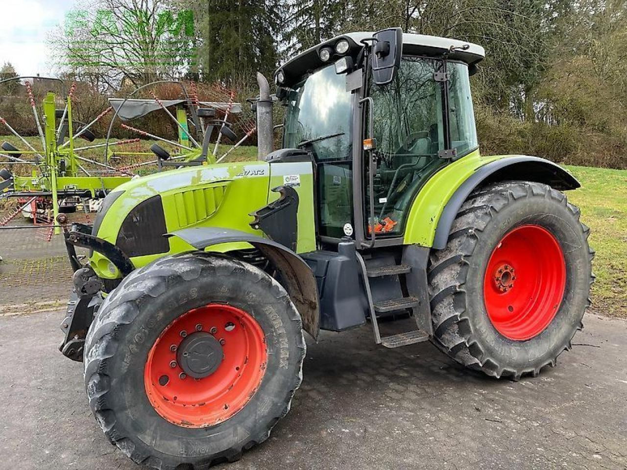 CLAAS ares 697 atz mit fronthydraulik und frontladerkonsolen stoll ATZ - טרקטור חקלאי: תמונה 5 CLAAS ares 697 atz mit fronthydraulik und frontladerkonsolen stoll ATZ - טרקטור חקלאי: תמונה 5