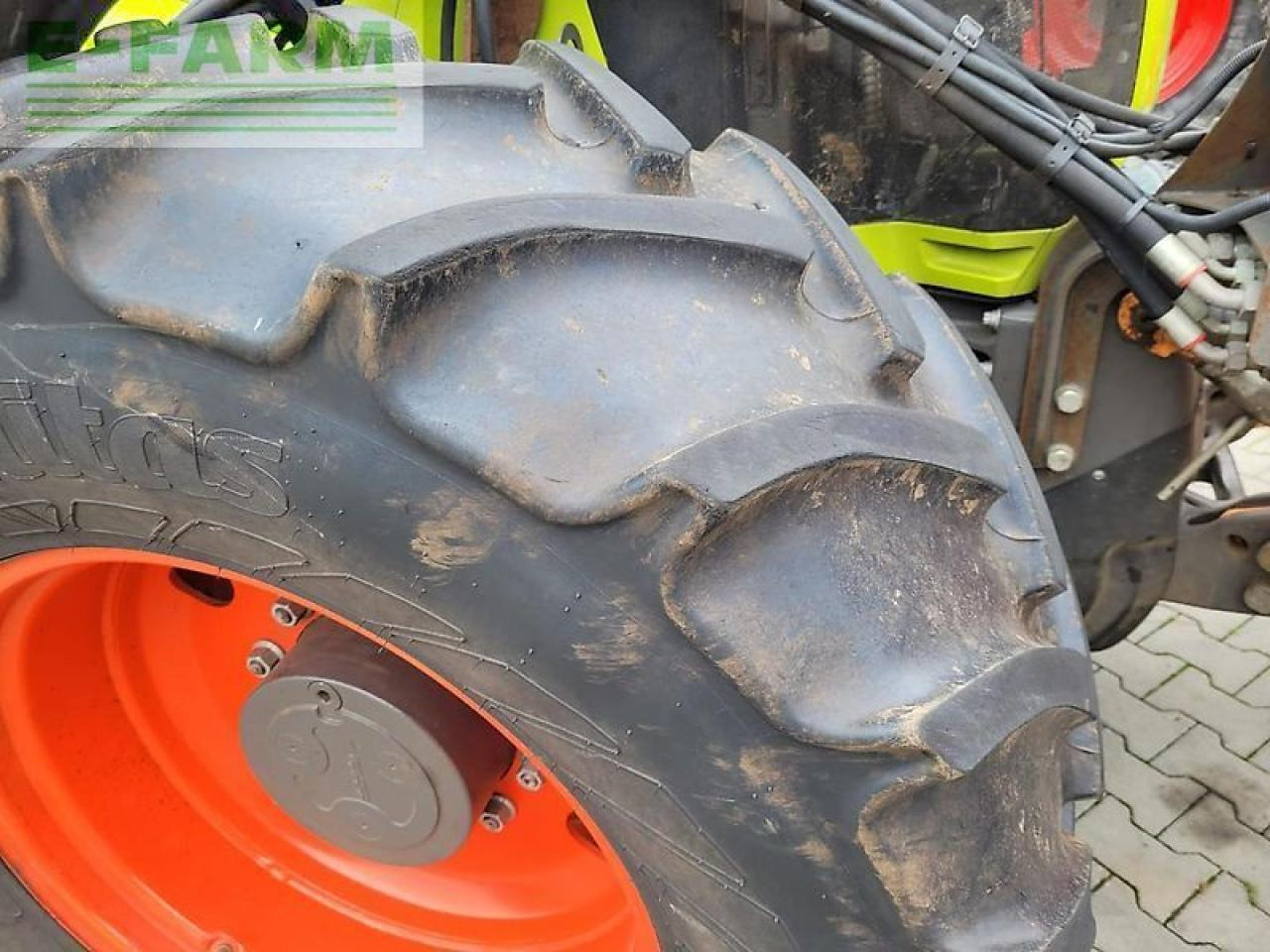 טרקטור חקלאי CLAAS arion 620 mit dücker dua 800 ausleger und 2 werkzeugen: תמונה 18