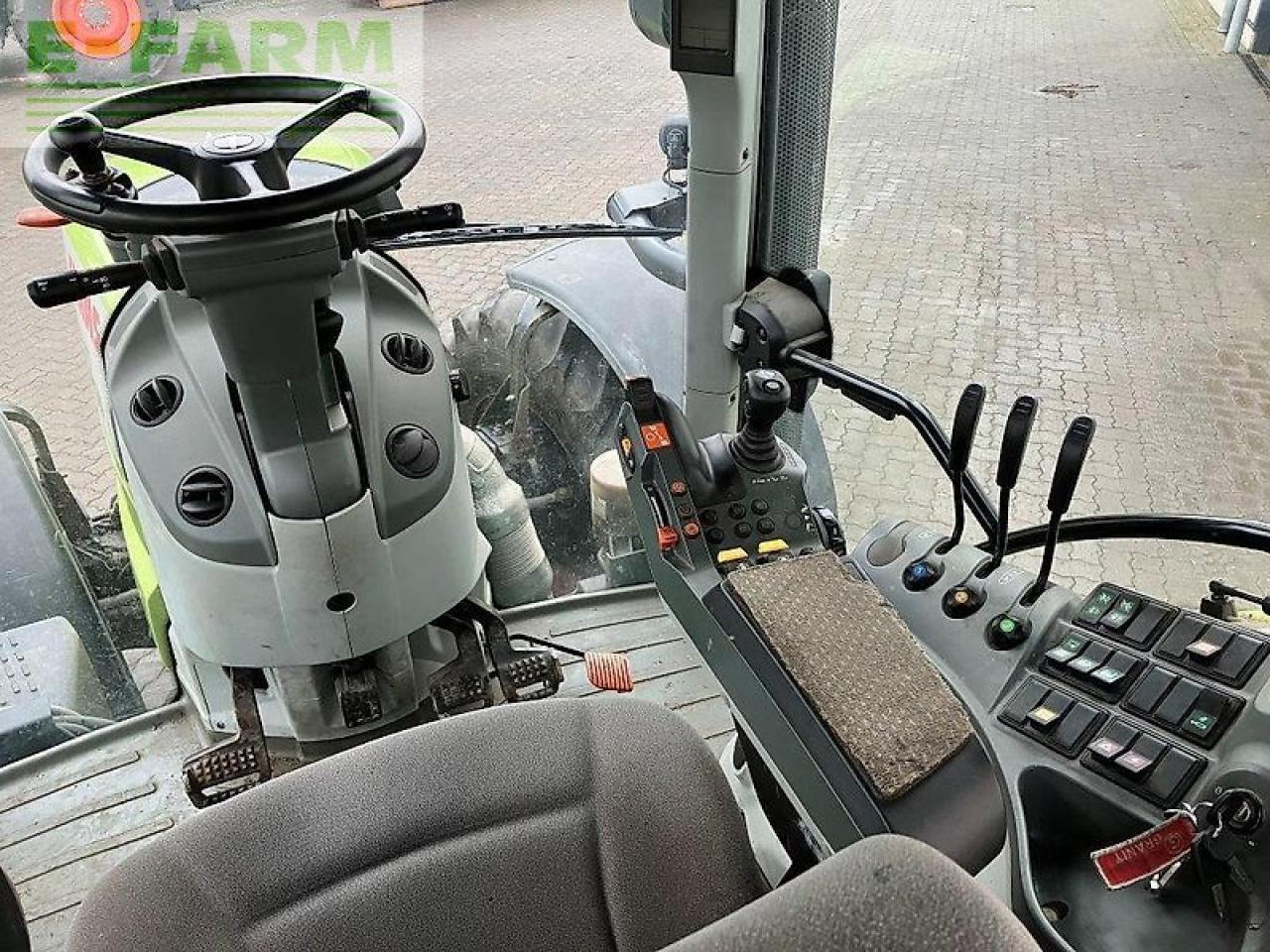 טרקטור חקלאי CLAAS arion 640 hexashift: תמונה 12