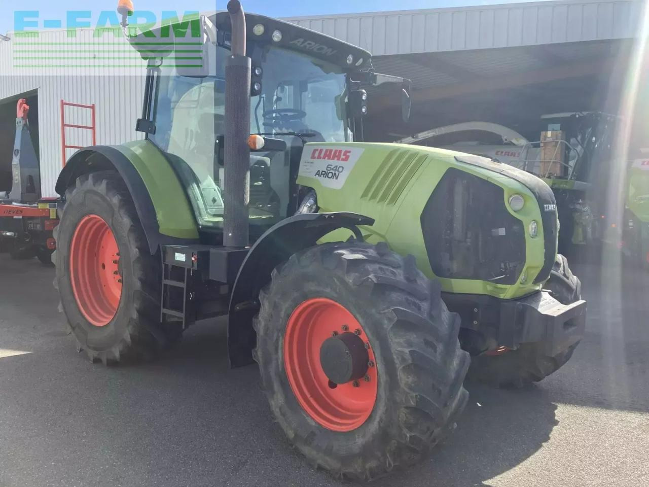 CLAAS arion 640 t4i cis CIS - טרקטור חקלאי: תמונה 4 CLAAS arion 640 t4i cis CIS - טרקטור חקלאי: תמונה 4