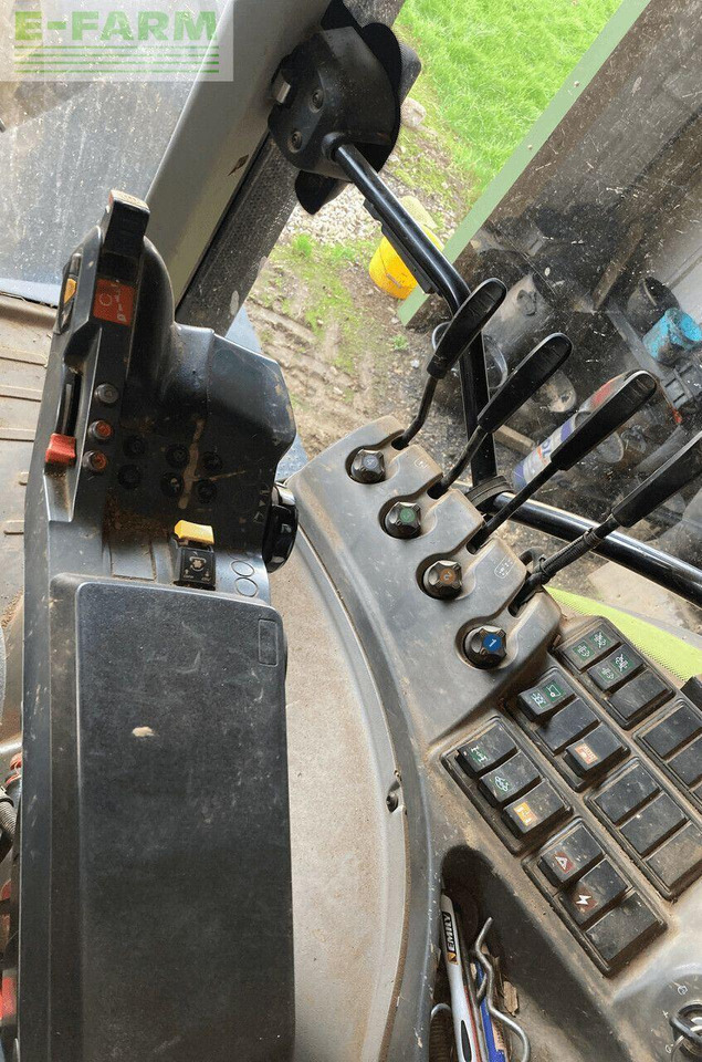 CLAAS arion 640 - טרקטור חקלאי: תמונה 2 CLAAS arion 640 - טרקטור חקלאי: תמונה 2