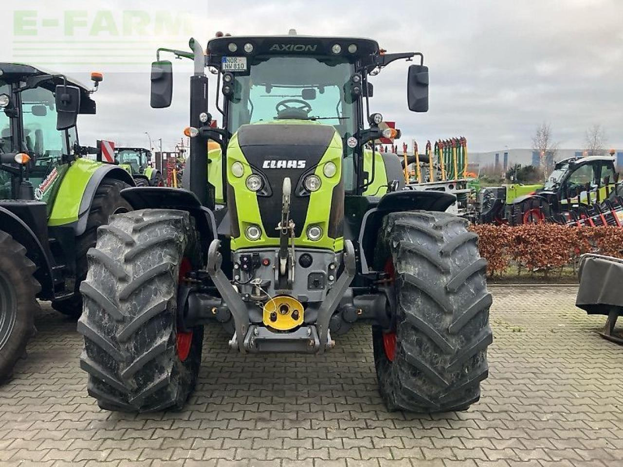CLAAS axion 810 cis+ cm - טרקטור חקלאי: תמונה 2 CLAAS axion 810 cis+ cm - טרקטור חקלאי: תמונה 2