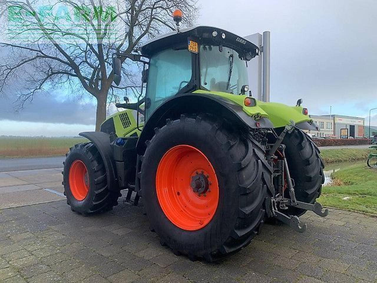 CLAAS axion 810 cis+ - טרקטור חקלאי: תמונה 5 CLAAS axion 810 cis+ - טרקטור חקלאי: תמונה 5