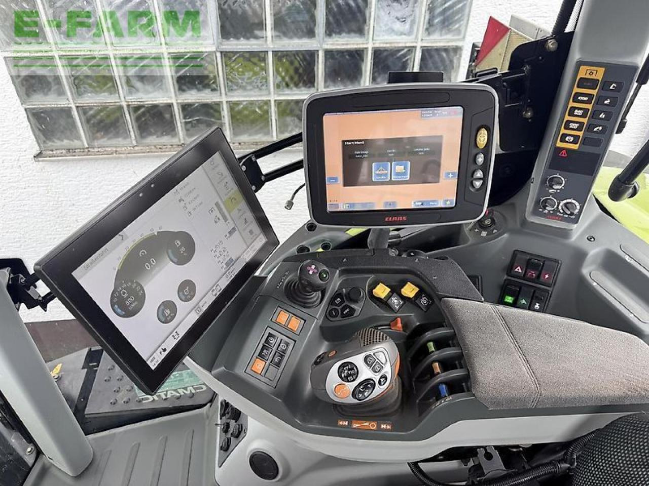 CLAAS axion 830 cebis cmat - טרקטור חקלאי: תמונה 5 CLAAS axion 830 cebis cmat - טרקטור חקלאי: תמונה 5