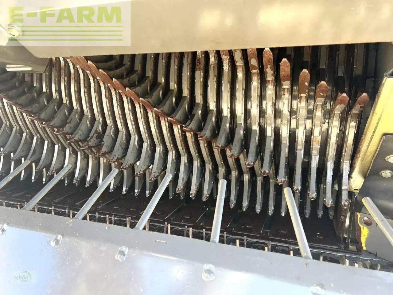 עגלת טעינה עצמית CLAAS cargos 8400 im topzustand - mit nur 1.707 fuhren !!: תמונה 17 עגלת טעינה עצמית CLAAS cargos 8400 im topzustand - mit nur 1.707 fuhren !!: תמונה 17