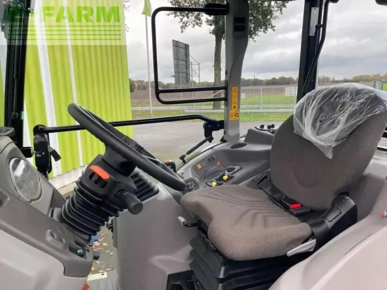 טרקטור חקלאי CLAAS claas nexos 240 m: תמונה 9