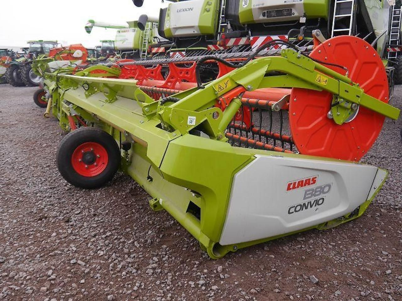 CLAAS convio 1380 + transportwagen - צרופת מקצרת מספוא: תמונה 4 CLAAS convio 1380 + transportwagen - צרופת מקצרת מספוא: תמונה 4