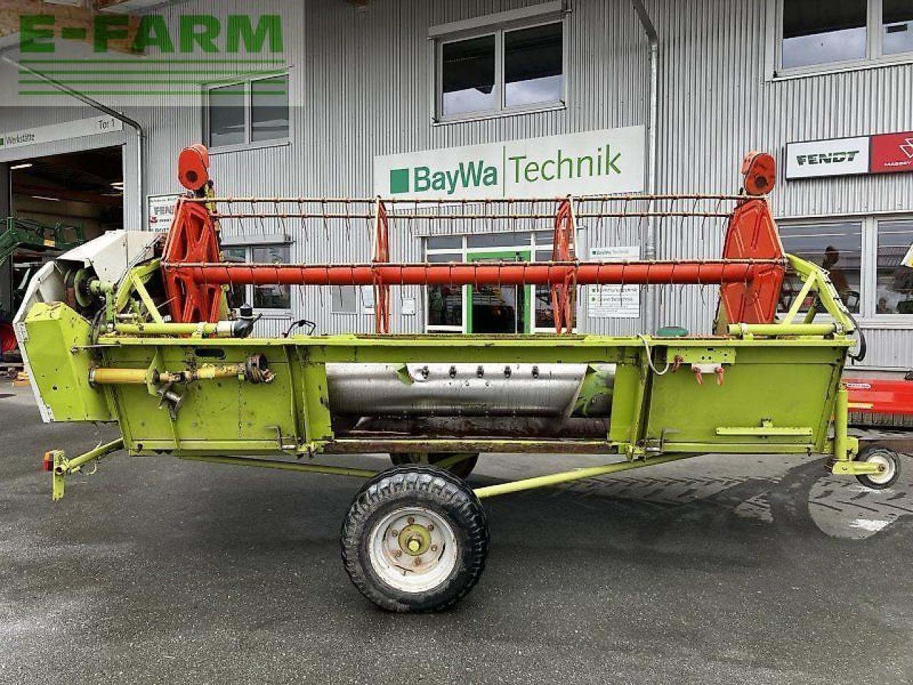 CLAAS dominator 88 vx - מקצרת קומבינה: תמונה 3 CLAAS dominator 88 vx - מקצרת קומבינה: תמונה 3