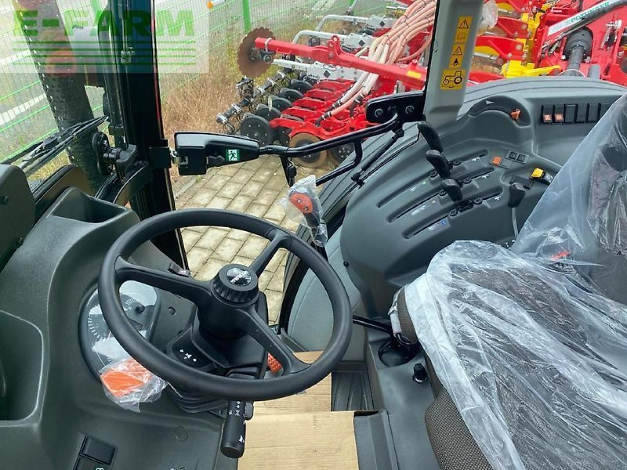 CLAAS elios 210 kabine advanced - טרקטור חקלאי: תמונה 5 CLAAS elios 210 kabine advanced - טרקטור חקלאי: תמונה 5