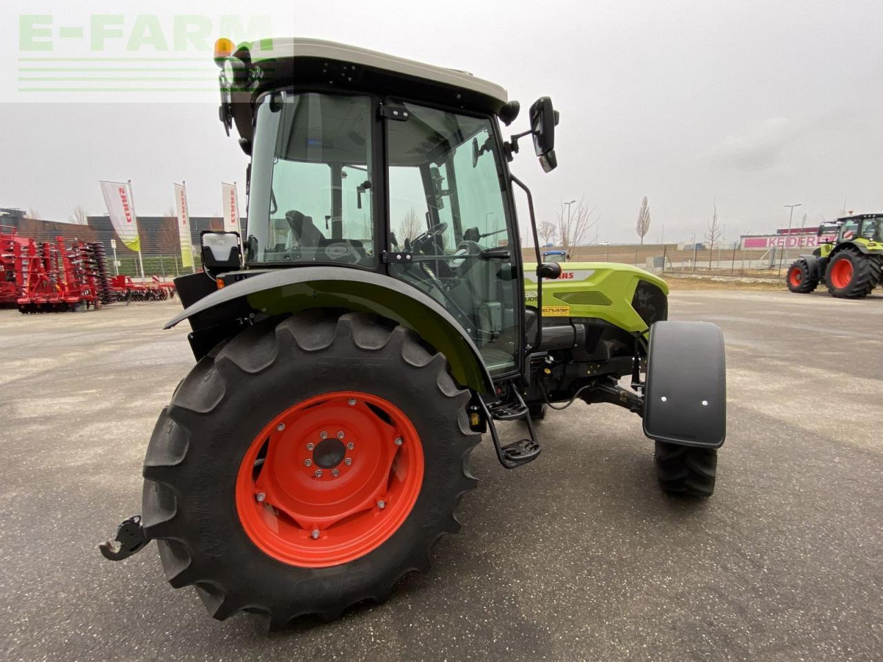 CLAAS elios 320 - טרקטור חקלאי: תמונה 4 CLAAS elios 320 - טרקטור חקלאי: תמונה 4