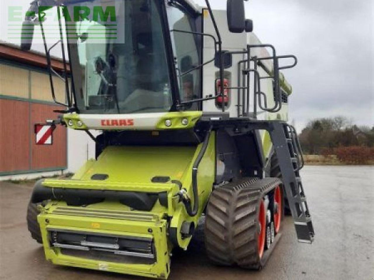 CLAAS gebr. mähdrescher lexion8700tt - מקצרת קומבינה: תמונה 2 CLAAS gebr. mähdrescher lexion8700tt - מקצרת קומבינה: תמונה 2