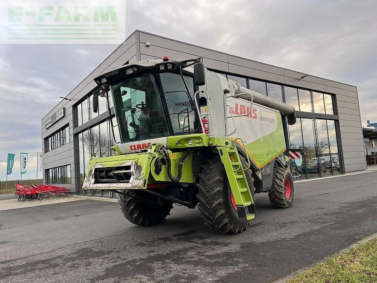 CLAAS lexion 570 - מקצרת קומבינה: תמונה 1 CLAAS lexion 570 - מקצרת קומבינה: תמונה 1
