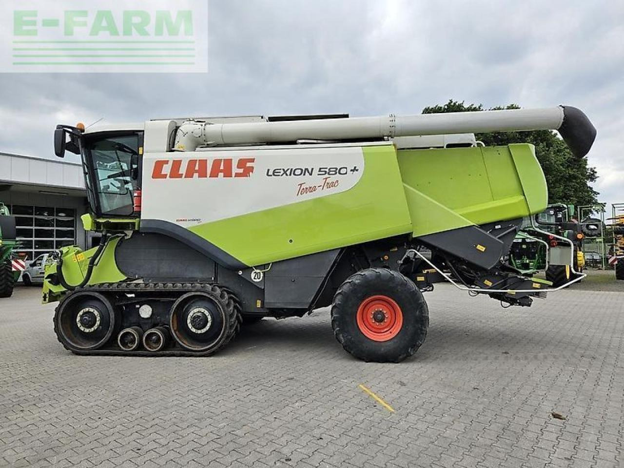 CLAAS lexion 580 tt plus - מקצרת קומבינה: תמונה 2 CLAAS lexion 580 tt plus - מקצרת קומבינה: תמונה 2