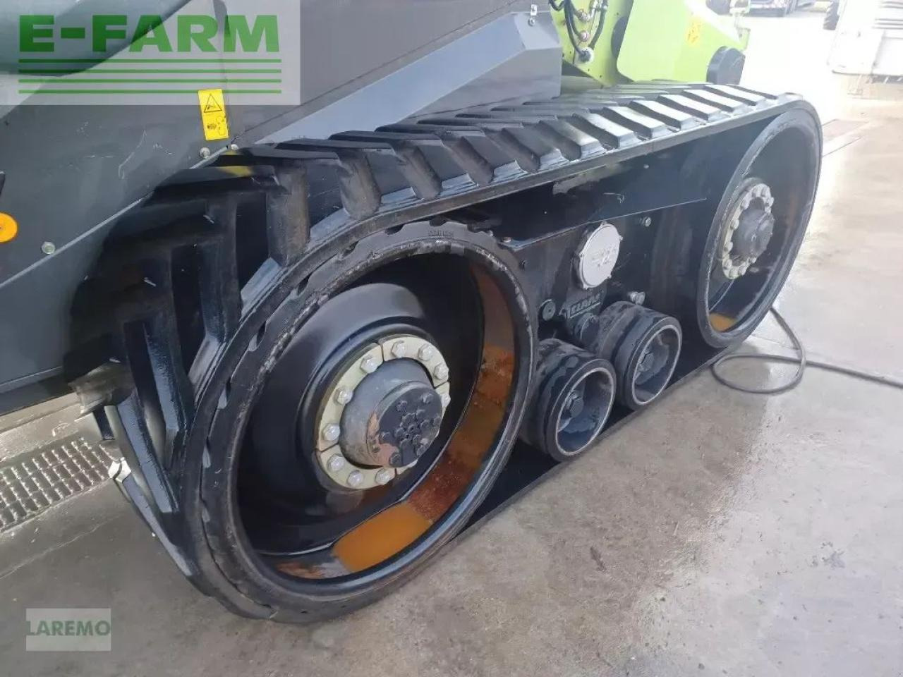 CLAAS lexion 670 tt terratrac v 900 - מקצרת קומבינה: תמונה 5 CLAAS lexion 670 tt terratrac v 900 - מקצרת קומבינה: תמונה 5