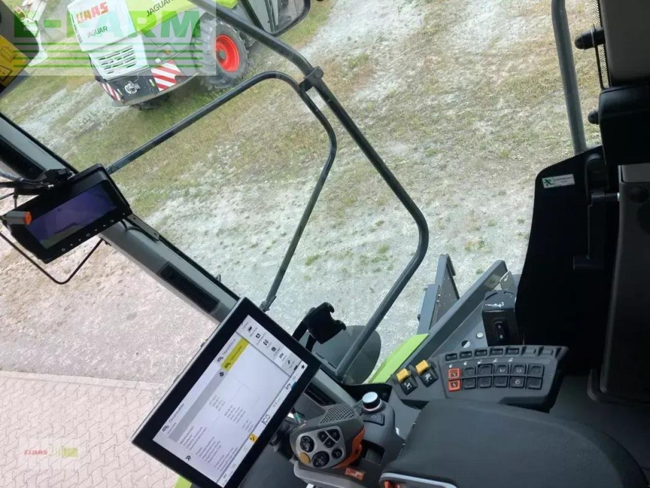 CLAAS lexion 6800 - מקצרת קומבינה: תמונה 2 CLAAS lexion 6800 - מקצרת קומבינה: תמונה 2