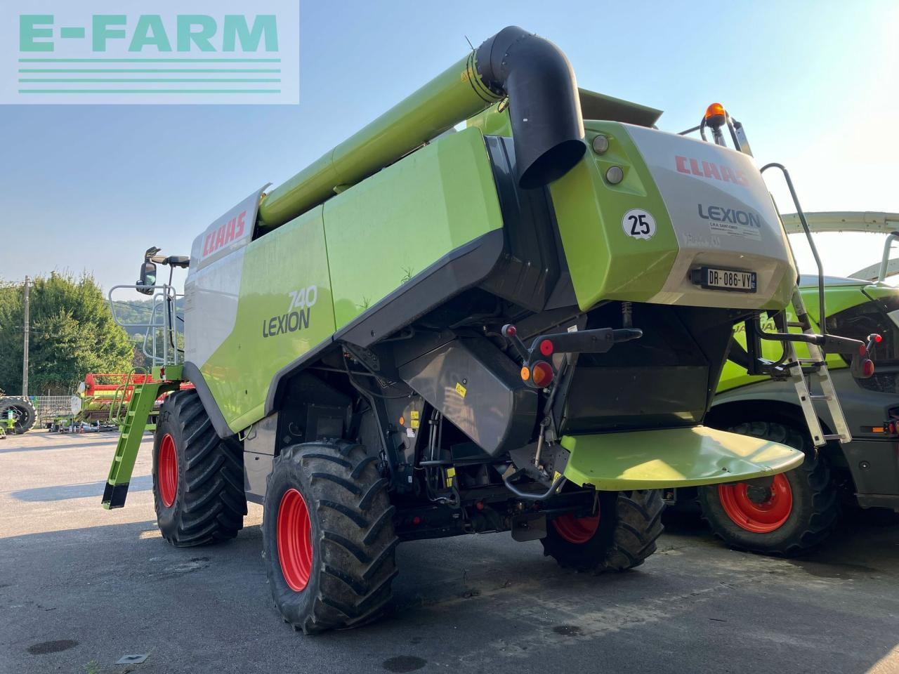 CLAAS lexion 740 t4i - מקצרת קומבינה: תמונה 4 CLAAS lexion 740 t4i - מקצרת קומבינה: תמונה 4