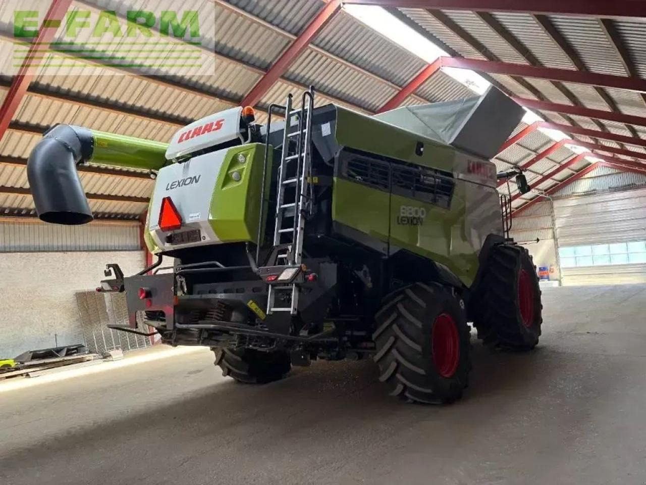 CLAAS lexion 8800 4wd - מקצרת קומבינה: תמונה 4 CLAAS lexion 8800 4wd - מקצרת קומבינה: תמונה 4