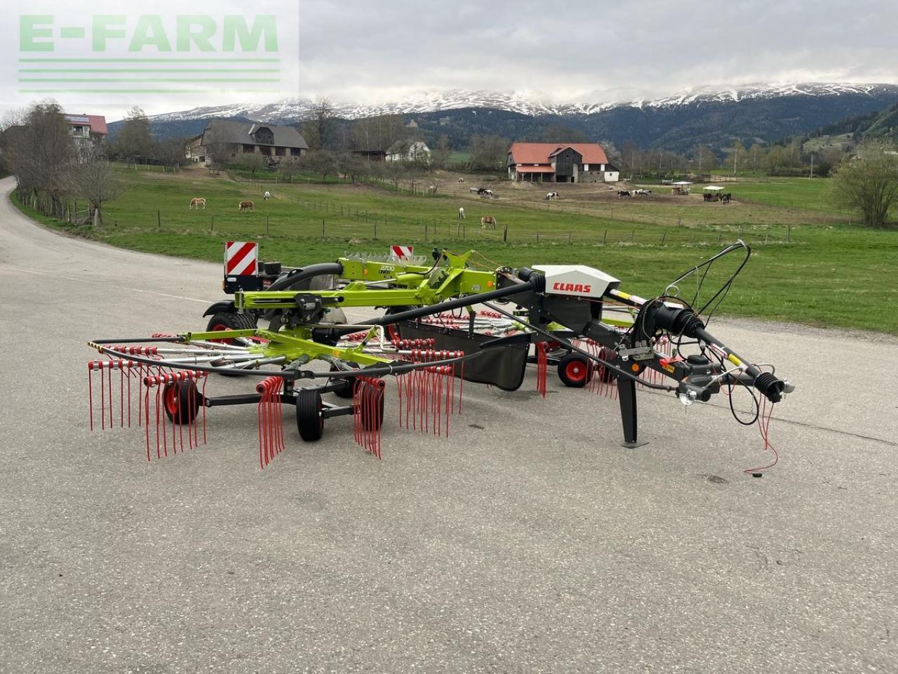 CLAAS liner 2700 trend - גורף/ מגרפה: תמונה 3 CLAAS liner 2700 trend - גורף/ מגרפה: תמונה 3