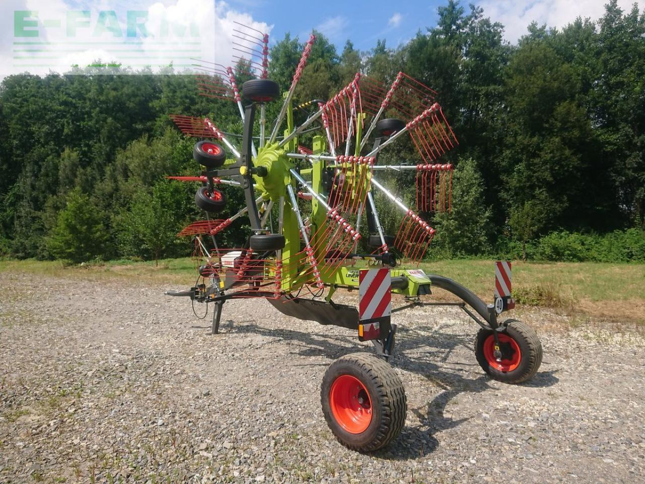 CLAAS liner 2700 - גורף/ מגרפה: תמונה 4 CLAAS liner 2700 - גורף/ מגרפה: תמונה 4
