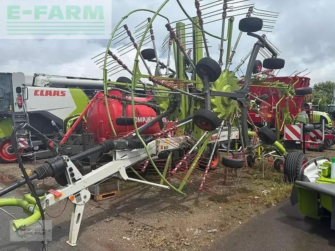 CLAAS liner 2900 - גורף/ מגרפה: תמונה 2 CLAAS liner 2900 - גורף/ מגרפה: תמונה 2