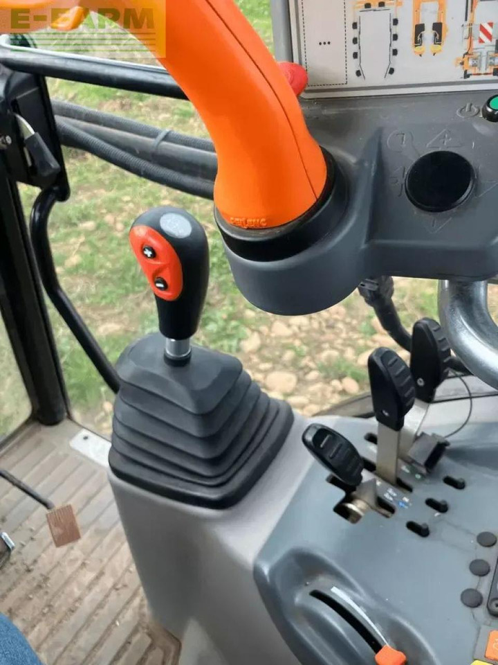 CLAAS nexos 240 m tradition - טרקטור חקלאי: תמונה 5 CLAAS nexos 240 m tradition - טרקטור חקלאי: תמונה 5