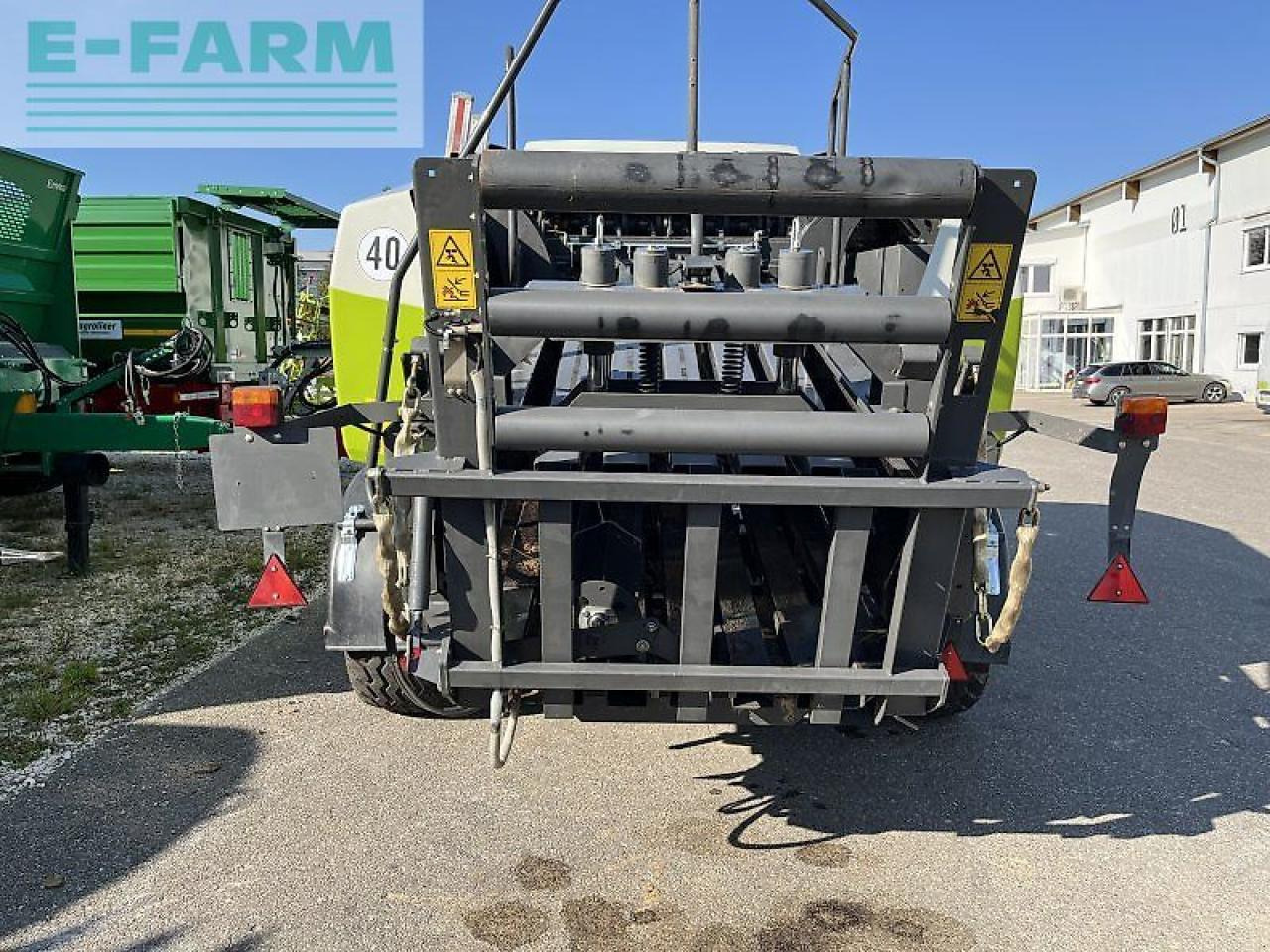 CLAAS quadrant 3200 rc tandem mit krassort vorbauhäcksler - מכונת צרור מרובעת: תמונה 3 CLAAS quadrant 3200 rc tandem mit krassort vorbauhäcksler - מכונת צרור מרובעת: תמונה 3