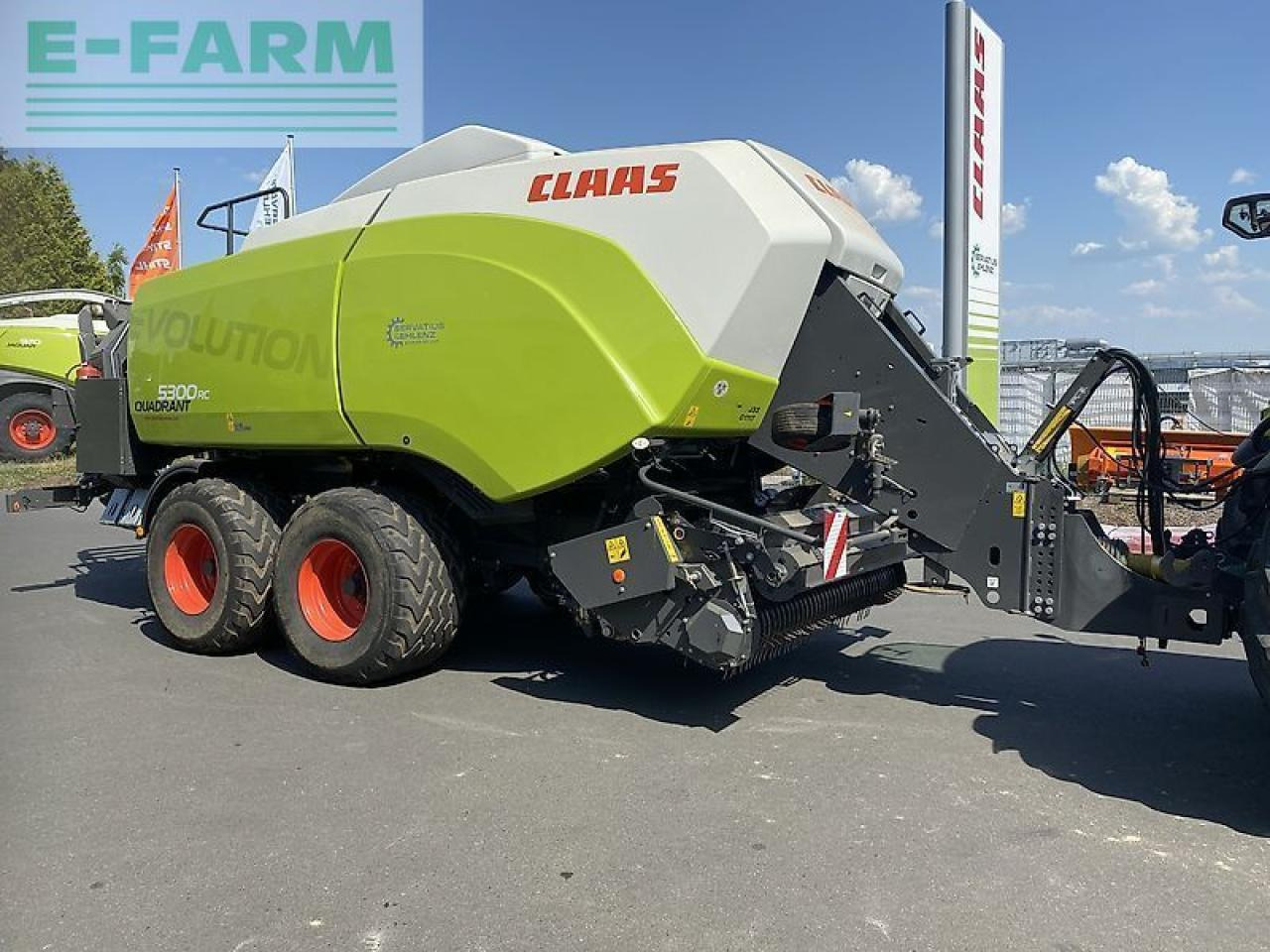 CLAAS quadrant 5300 rc evolution einsatzbereit geringe ballenzahl - מכונת צרור מרובעת: תמונה 1 CLAAS quadrant 5300 rc evolution einsatzbereit geringe ballenzahl - מכונת צרור מרובעת: תמונה 1