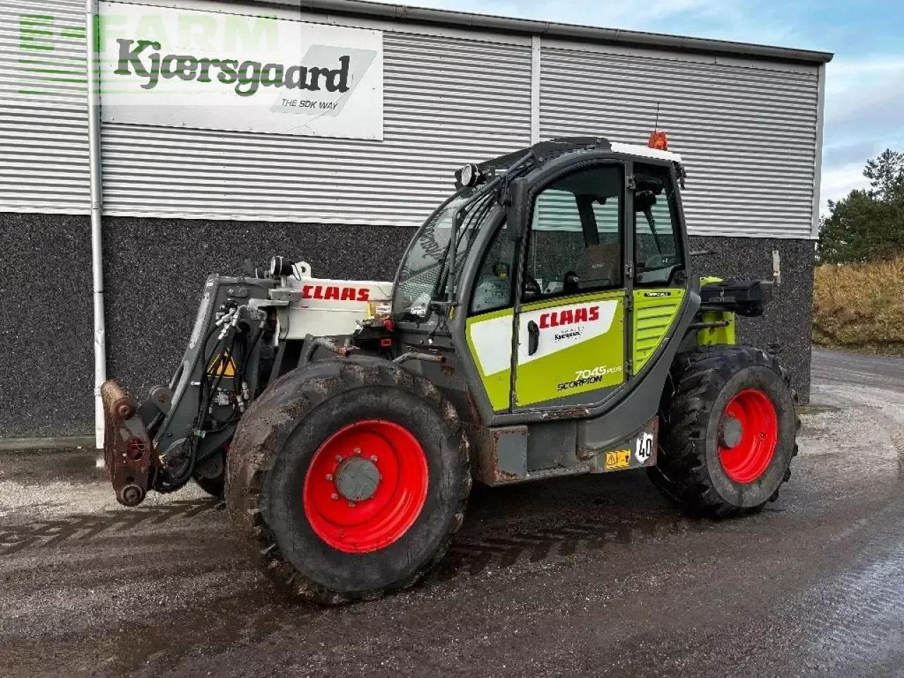 CLAAS scorpion 7045 plus - מפעיל טלסקופי: תמונה 1 CLAAS scorpion 7045 plus - מפעיל טלסקופי: תמונה 1