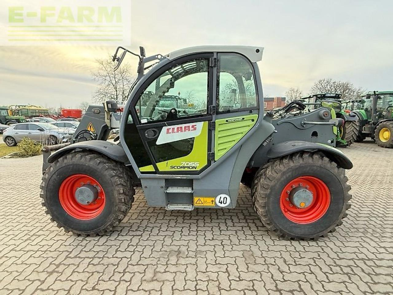CLAAS scorpion 7055 - מפעיל טלסקופי: תמונה 2 CLAAS scorpion 7055 - מפעיל טלסקופי: תמונה 2