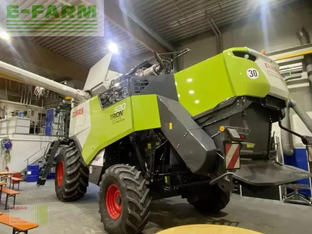 CLAAS trion 520 mit vario 560 - מקצרת קומבינה: תמונה 4 CLAAS trion 520 mit vario 560 - מקצרת קומבינה: תמונה 4