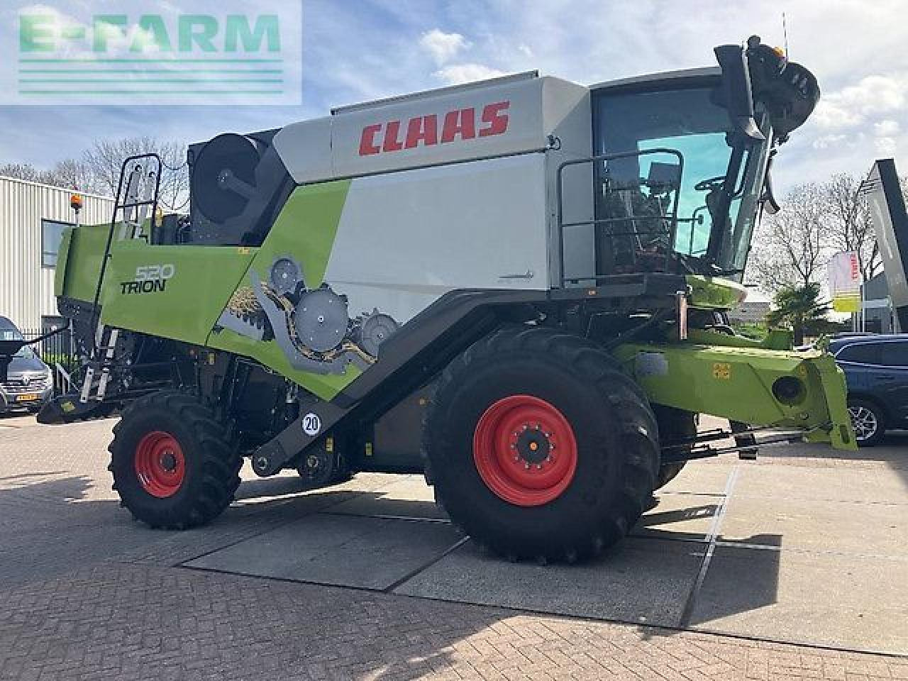 CLAAS trion 520 - מקצרת קומבינה: תמונה 4 CLAAS trion 520 - מקצרת קומבינה: תמונה 4