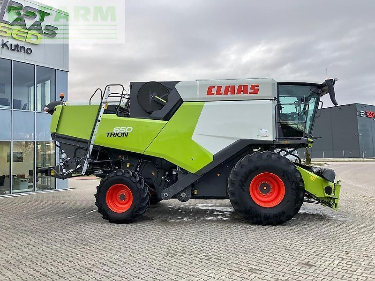 CLAAS trion 650 - מקצרת קומבינה: תמונה 2 CLAAS trion 650 - מקצרת קומבינה: תמונה 2