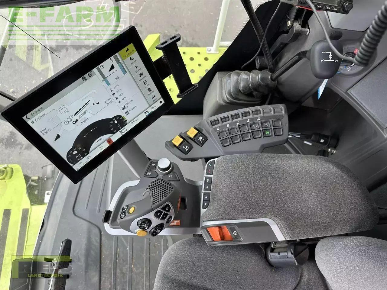 CLAAS tucano 430 vario 560 l34 - מקצרת קומבינה: תמונה 5 CLAAS tucano 430 vario 560 l34 - מקצרת קומבינה: תמונה 5