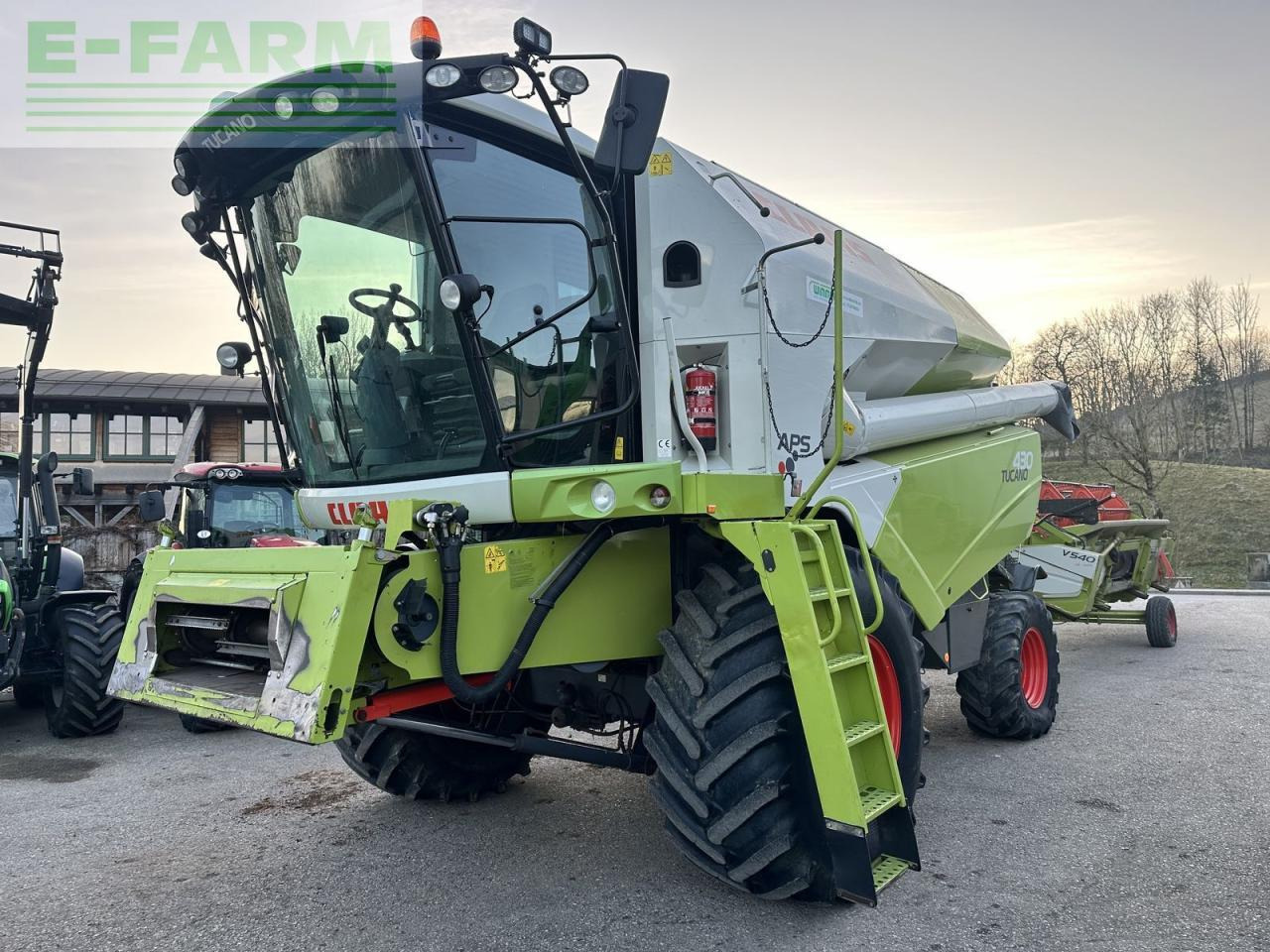 CLAAS tucano 430 - מקצרת קומבינה: תמונה 2 CLAAS tucano 430 - מקצרת קומבינה: תמונה 2