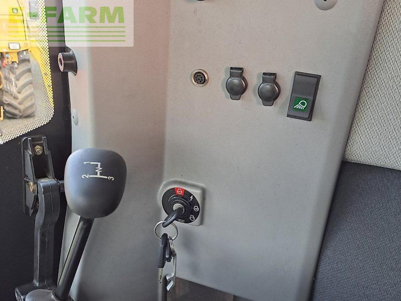 מקצרת קומבינה CLAAS tucano 430: תמונה 10