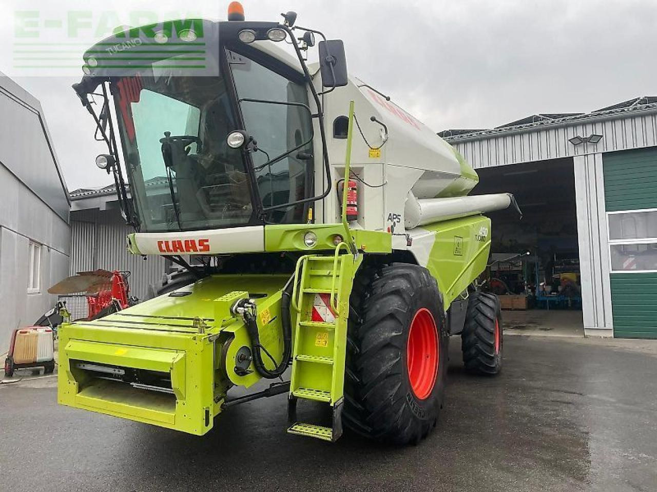 CLAAS tucano 450 - מקצרת קומבינה: תמונה 1 CLAAS tucano 450 - מקצרת קומבינה: תמונה 1