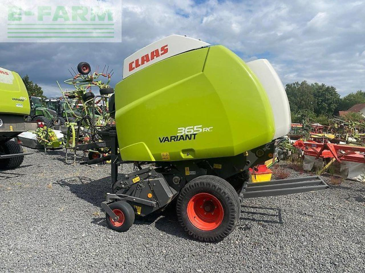 CLAAS variant 365 rc - מכונת צרור מרובעת: תמונה 2 CLAAS variant 365 rc - מכונת צרור מרובעת: תמונה 2