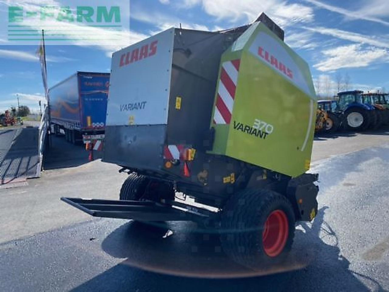 CLAAS variant 370 - מכונת צרור מרובעת: תמונה 4 CLAAS variant 370 - מכונת צרור מרובעת: תמונה 4