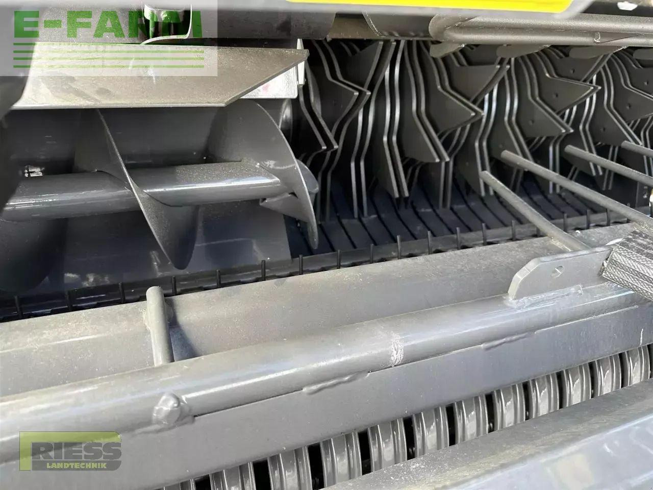 CLAAS variant 585 pro - מכונת צרור מרובעת: תמונה 4 CLAAS variant 585 pro - מכונת צרור מרובעת: תמונה 4