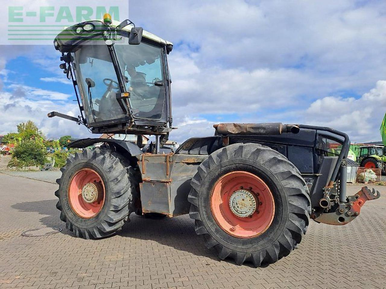 CLAAS xerion 3300 trac vc TRAC VC - טרקטור חקלאי: תמונה 5 CLAAS xerion 3300 trac vc TRAC VC - טרקטור חקלאי: תמונה 5