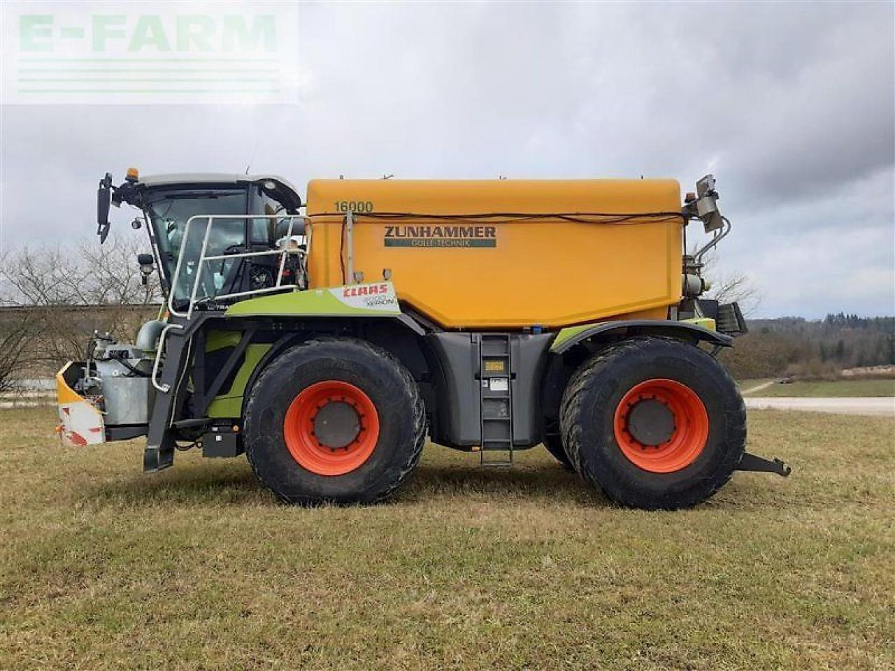 CLAAS xerion 4000 saddle trac SADDLE TRAC - מרסס בהנעה עצמית: תמונה 4 CLAAS xerion 4000 saddle trac SADDLE TRAC - מרסס בהנעה עצמית: תמונה 4