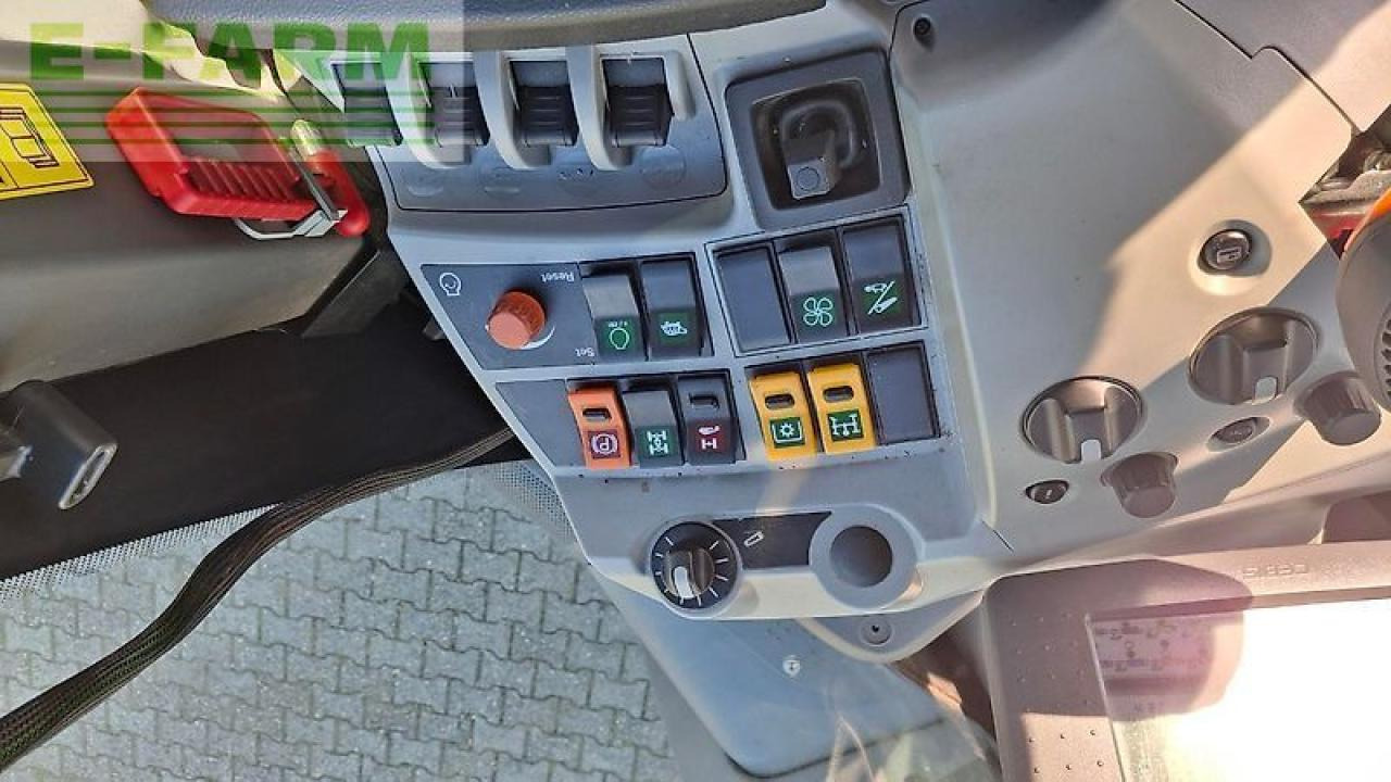 CLAAS xerion 4000 t vc - טרקטור חקלאי: תמונה 3 CLAAS xerion 4000 t vc - טרקטור חקלאי: תמונה 3