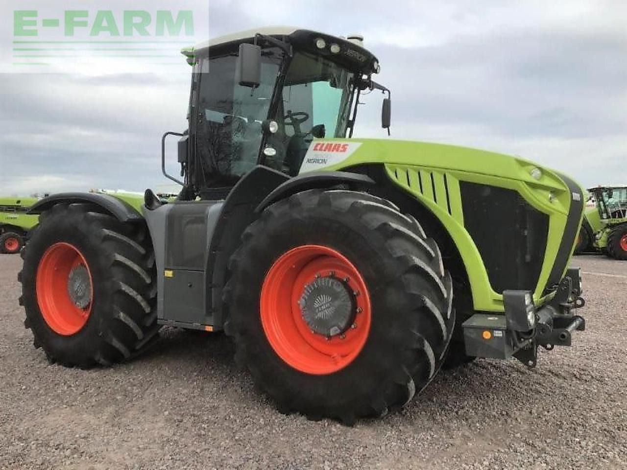 CLAAS xerion 5000 trac vc - טרקטור חקלאי: תמונה 3 CLAAS xerion 5000 trac vc - טרקטור חקלאי: תמונה 3