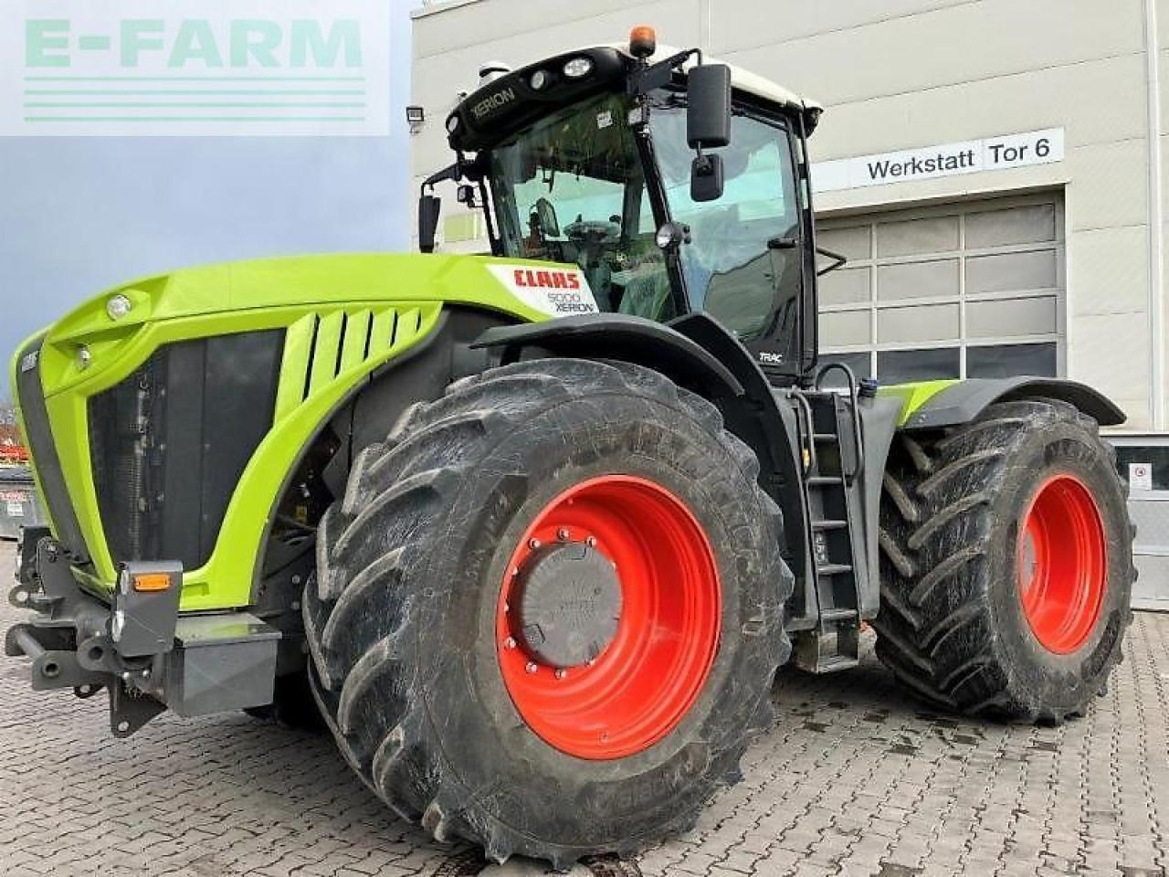 CLAAS xerion 5000 trac - טרקטור חקלאי: תמונה 1 CLAAS xerion 5000 trac - טרקטור חקלאי: תמונה 1
